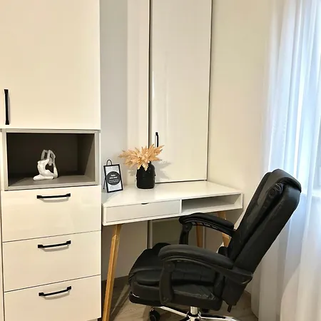 Cosy And Stylish Lägenhet